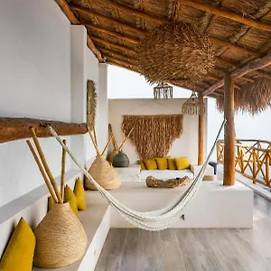 Verandah Apartment